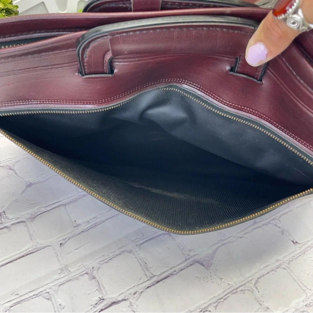 {american portfolio co} Vintage Burgundy Red Leather Attache Briefcase
